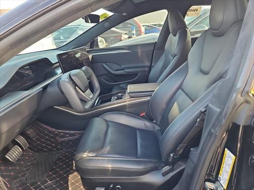 2022 Tesla Model S Plaid