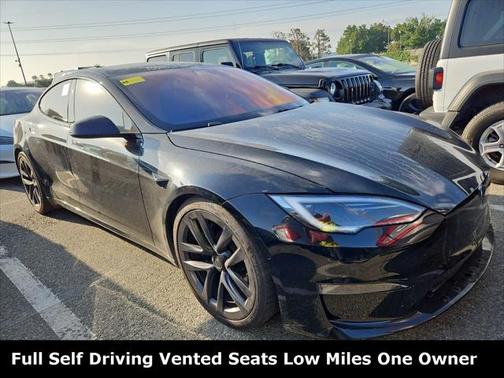 2022 Tesla Model S Plaid