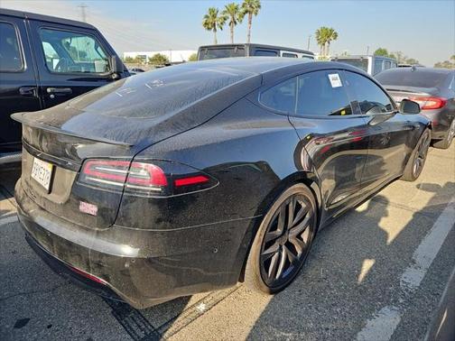 2022 Tesla Model S Plaid