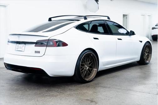 2021 Tesla Model S Plaid