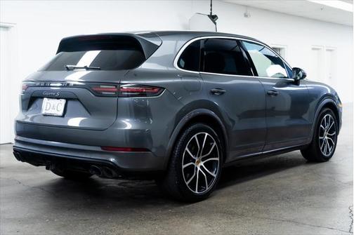 2019 Porsche Cayenne S