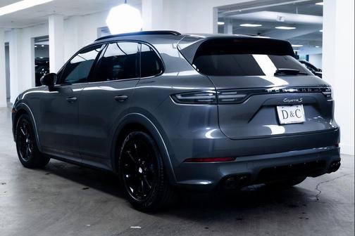 2019 Porsche Cayenne S