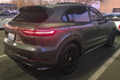 2019 Porsche Cayenne S