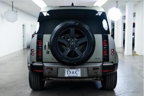 2022 Land Rover Defender 110 X-Dynamic SE