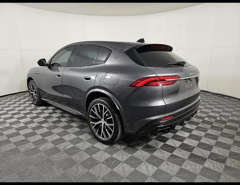 Gray 2023 Maserati Grecale Trofeo