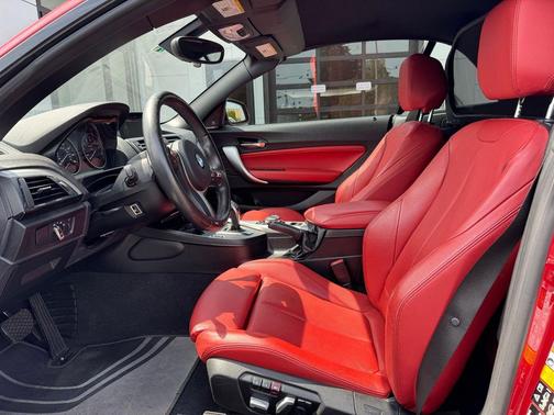 Melbourne Red Metallic 2016 BMW M2 Base