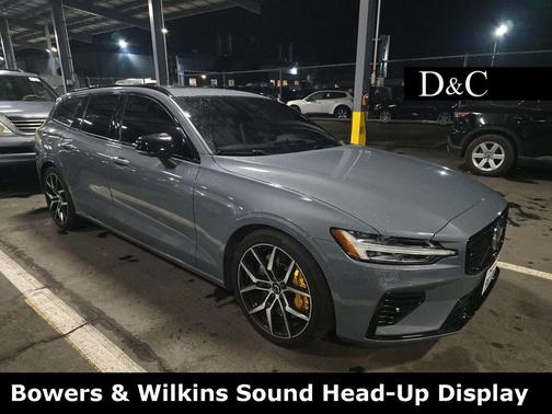 2024 Volvo V60 Recharge Plug-In Hybrid Polestar
