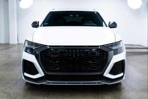 Glacier White Metallic 2022 Audi RS Q8 4.0T