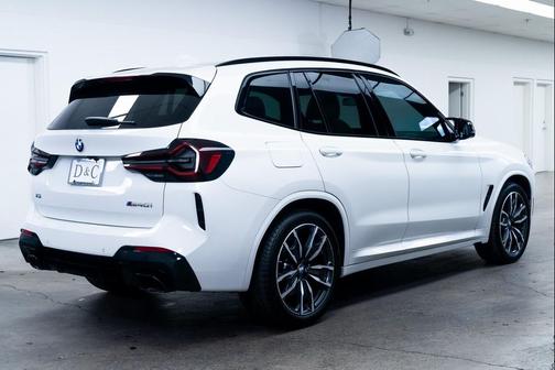 2024 BMW X3 M40i