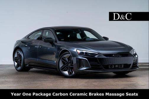 Daytona Gray Pearl Effect 2022 Audi RS e-tron GT quattro