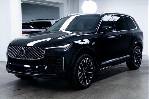 2025 Volvo XC90 B6 Ultra