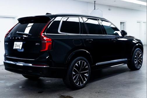 2025 Volvo XC90 B6 Ultra