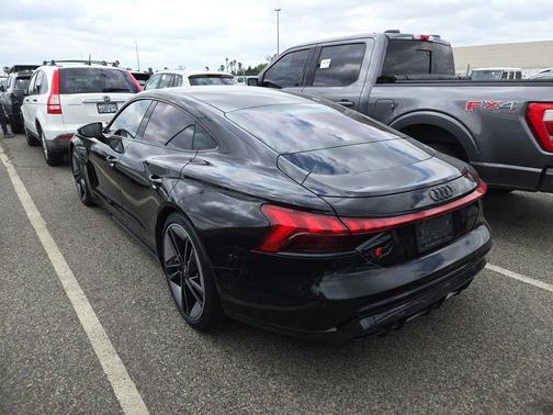 Mythos Black Metallic 2022 Audi RS e-tron GT quattro