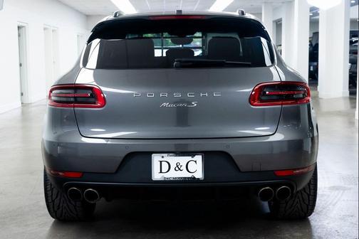 2015 Porsche Macan S