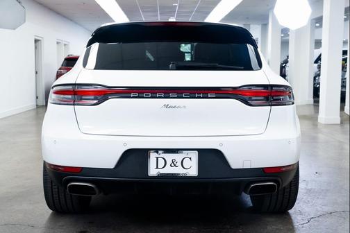 2021 Porsche Macan Base
