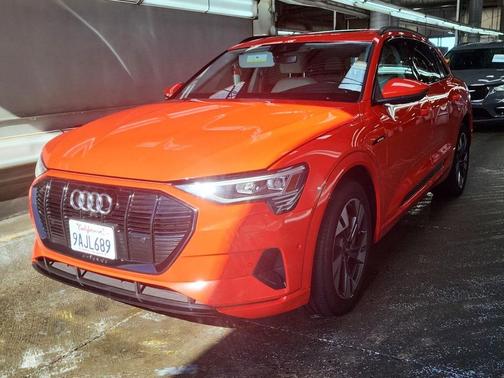 2022 Audi e-tron Premium