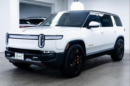 2024 Rivian R1S Adventure Quad Motor Large Pack