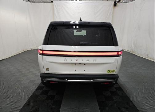 2024 Rivian R1S Adventure Quad Motor Large Pack