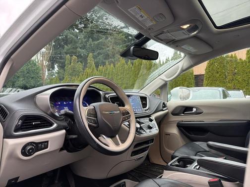 2018 Chrysler Pacifica Hybrid Limited