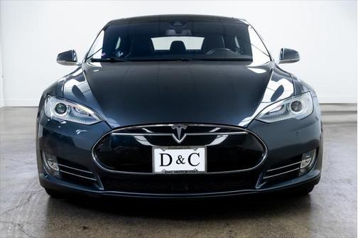 2015 Tesla Model S 85D