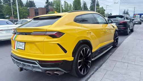 Gialllo Auge 2019 Lamborghini Urus