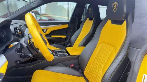 Gialllo Auge 2019 Lamborghini Urus