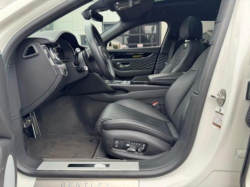 2021 Bentley Flying Spur V8