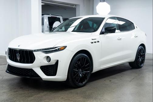 2022 Maserati Levante Modena