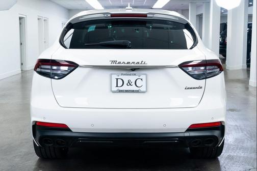 2022 Maserati Levante Modena