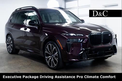 2023 BMW X7 M60i