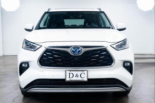 2021 Toyota Highlander Hybrid Platinum