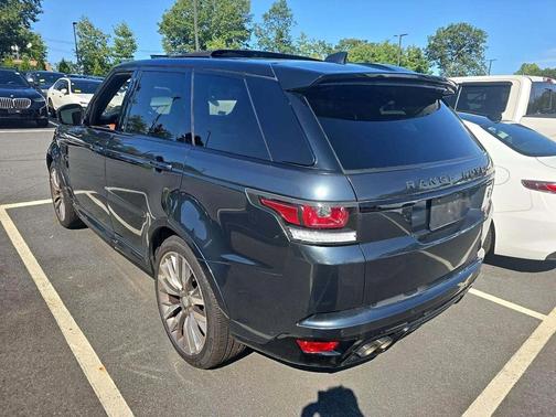 2017 Land Rover Range Rover Sport 5.0L Supercharged SVR