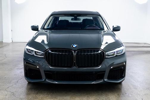 2022 BMW M760 xDrive