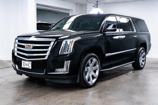 Photo 3 of 32 of 2016 Cadillac Escalade ESV Luxury