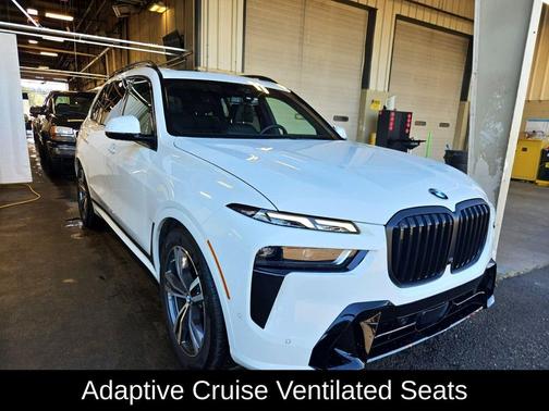 Alpine White 2026 BMW X7 xDrive40i