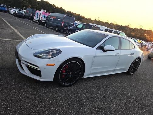 2019 Porsche Panamera Turbo