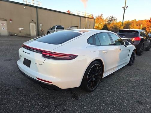 2019 Porsche Panamera Turbo