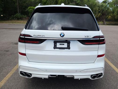 Mineral White Metallic 2024 BMW ALPINA XB7 ALPINA XB7