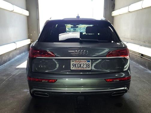 2023 Audi Q5 45 S line Prestige