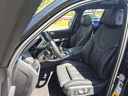 Jet Black 2023 BMW X5 PHEV xDrive45e