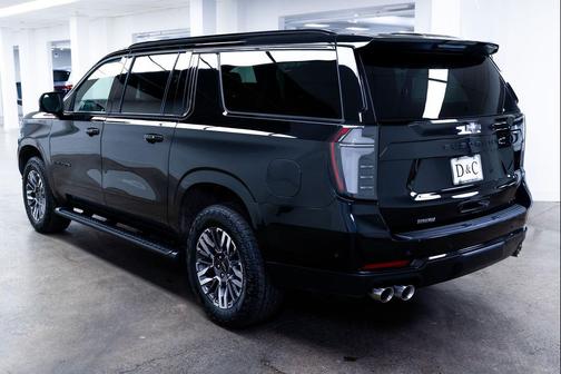 Black 2025 Chevrolet Suburban Z71