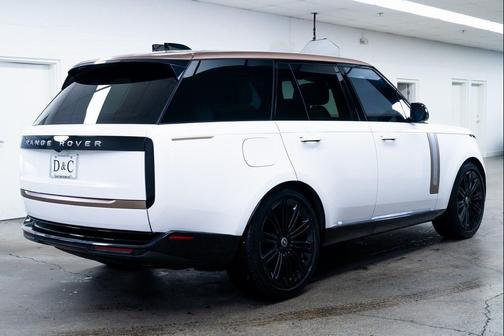 2023 Land Rover Range Rover SV