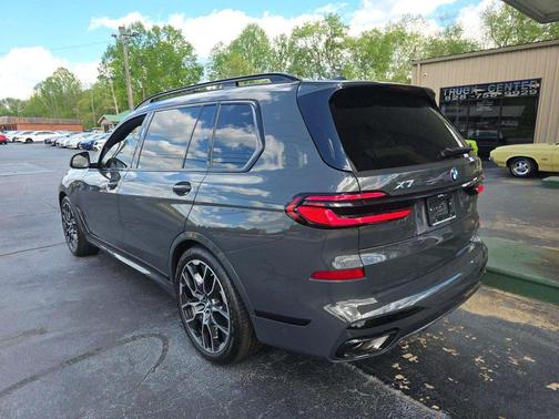 Dravit Grey Metallic 2026 BMW X7 xDrive40i