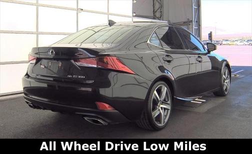 2018 Lexus IS 300 Base