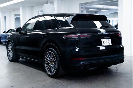 2023 Porsche Cayenne Platinum Edition