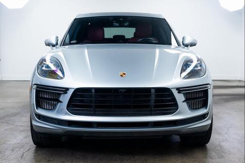 2021 Porsche Macan Turbo