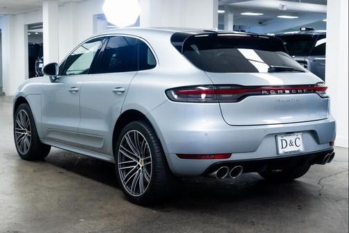2021 Porsche Macan Turbo