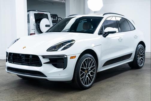 2021 Porsche Macan Turbo