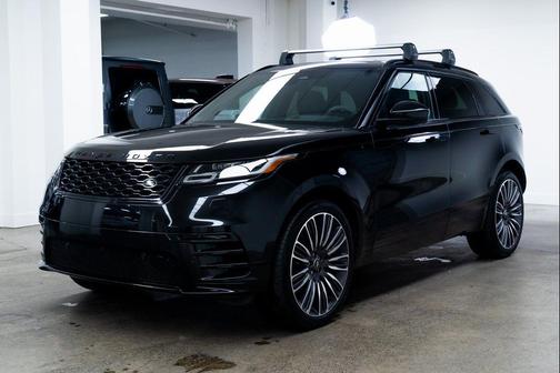 Santorini Black Metallic 2023 Land Rover Range Rover Velar P400 HST