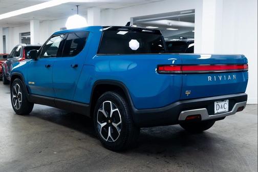 2023 Rivian R1T Adventure Quad Motor Large Pack
